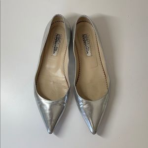 Life left Oscar de la Renta flats